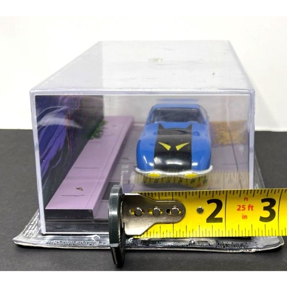 Batman Automobilia #5 Detective Comics #400 Batmobile Eaglemoss Car - Picture 8 of 9